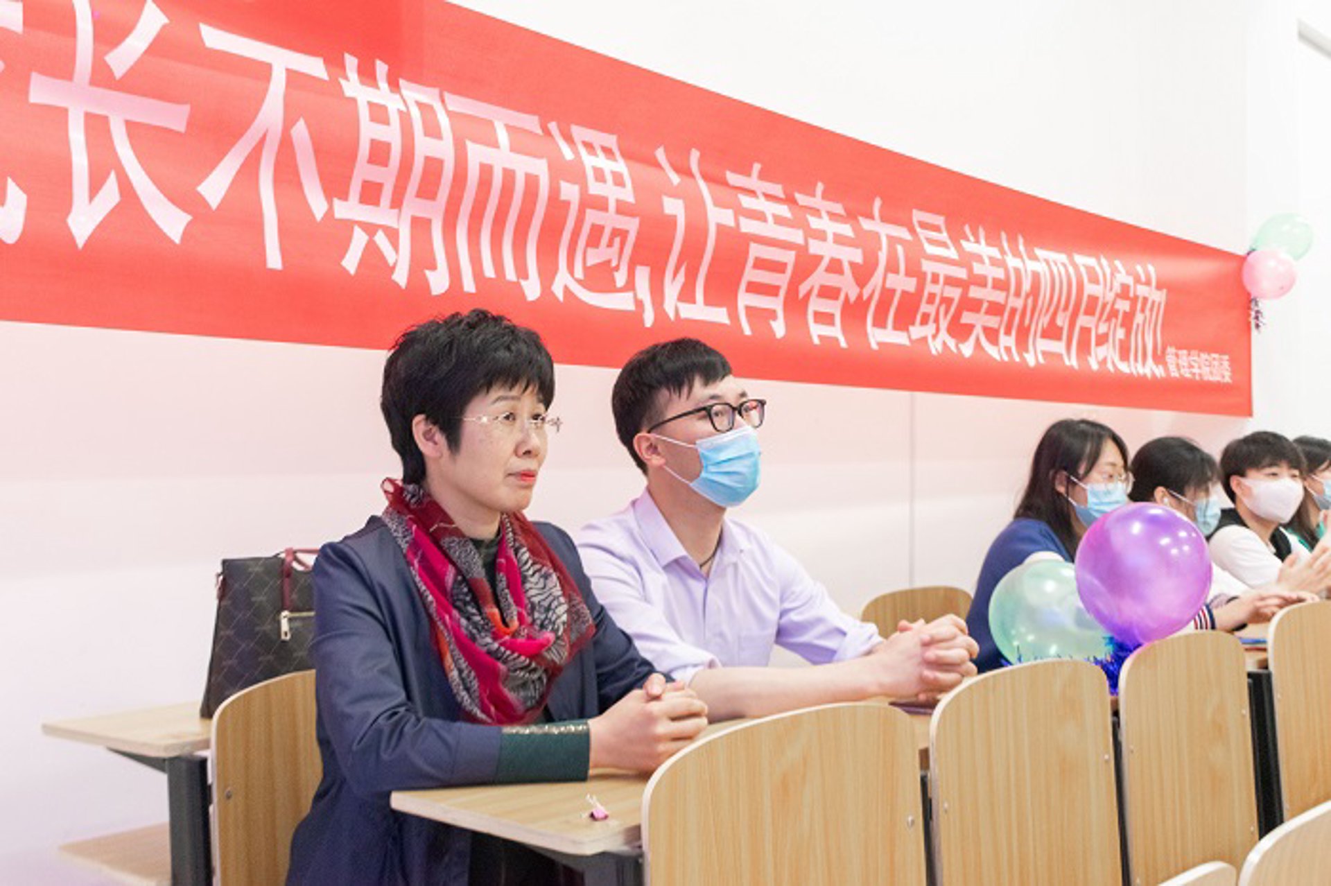 指乏任金属丝网